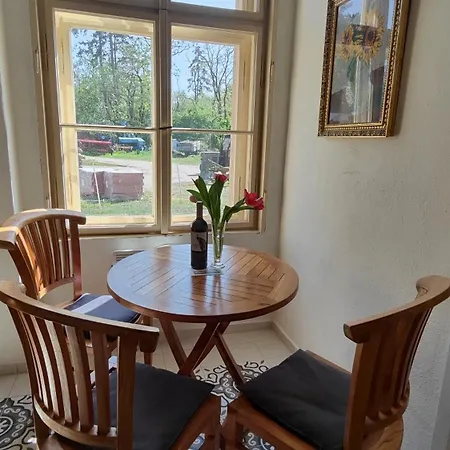 Holiday home Lobkovice: Gemuetliches Gaestehaus Am Schloss