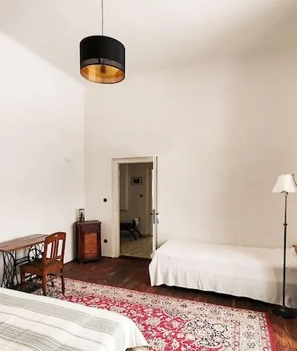 Lobkovice: Gemuetliches Gaestehaus Am Schloss Casa de Férias Neratovice