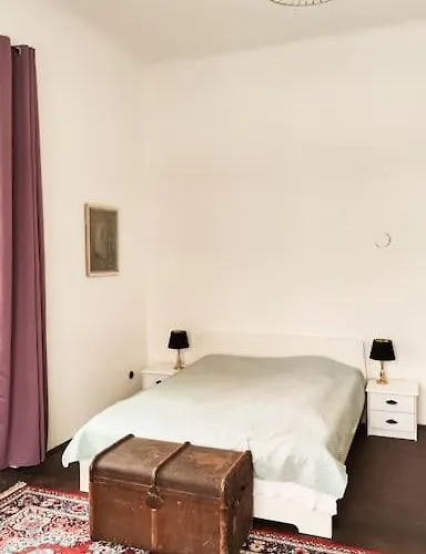 Lobkovice: Gemuetliches Gaestehaus Am Schloss Casa de Férias Neratovice