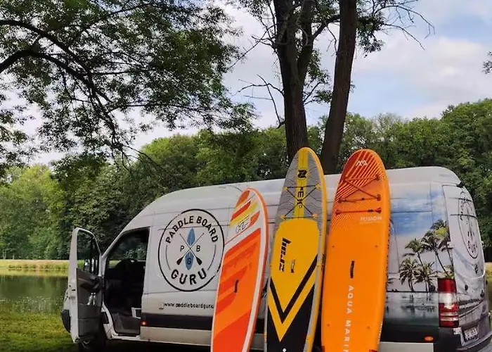 Lobkovice: Gemütliches Am Schloss Neratovice